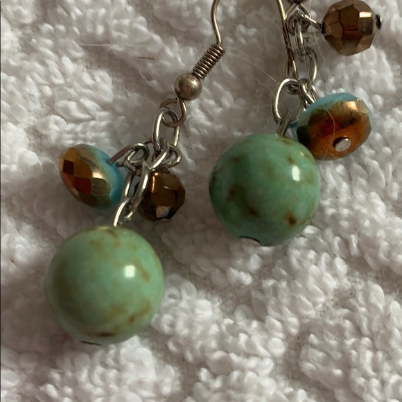 Gorgeous Glamjulz earrings - Picture 2 of 2